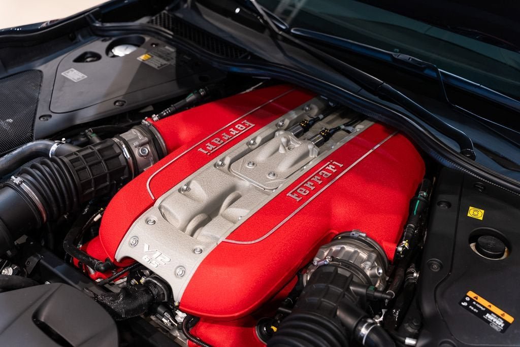 Certified Used 2023 Extra Sample Ferrari Base image 20