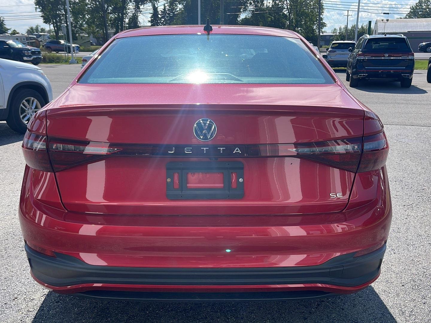 Certified Used 2026 Kings Red Metallic Volkswagen SE image 5