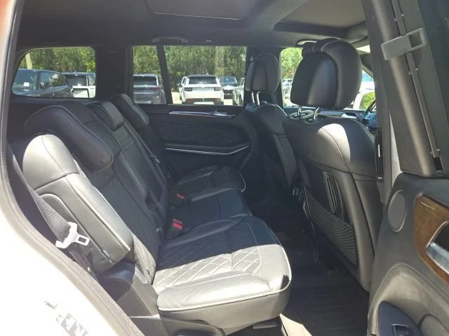 Used 2015 Diamond White Metallic Mercedes-Benz GL 550 image 11