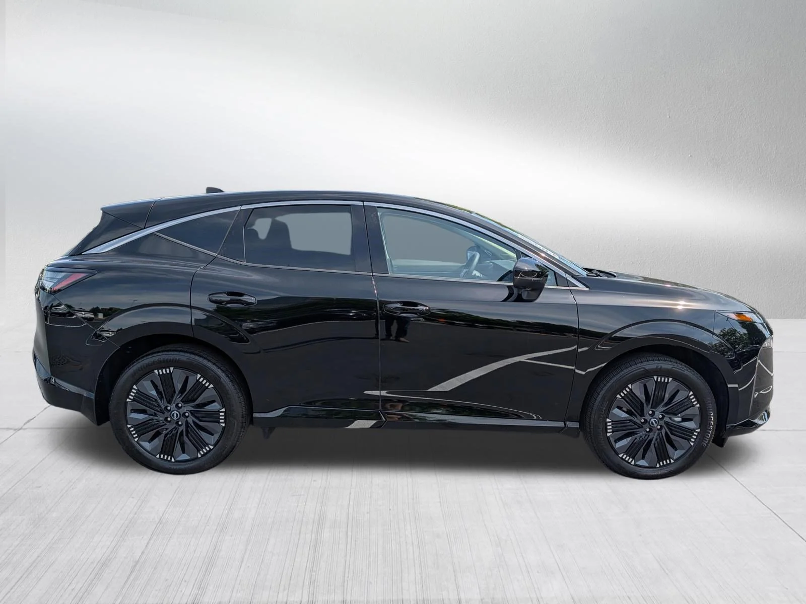 Used 2026 Super Black Nissan Platinum image 8