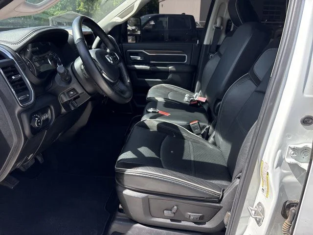 Used 2024 White Ram Laramie image 15