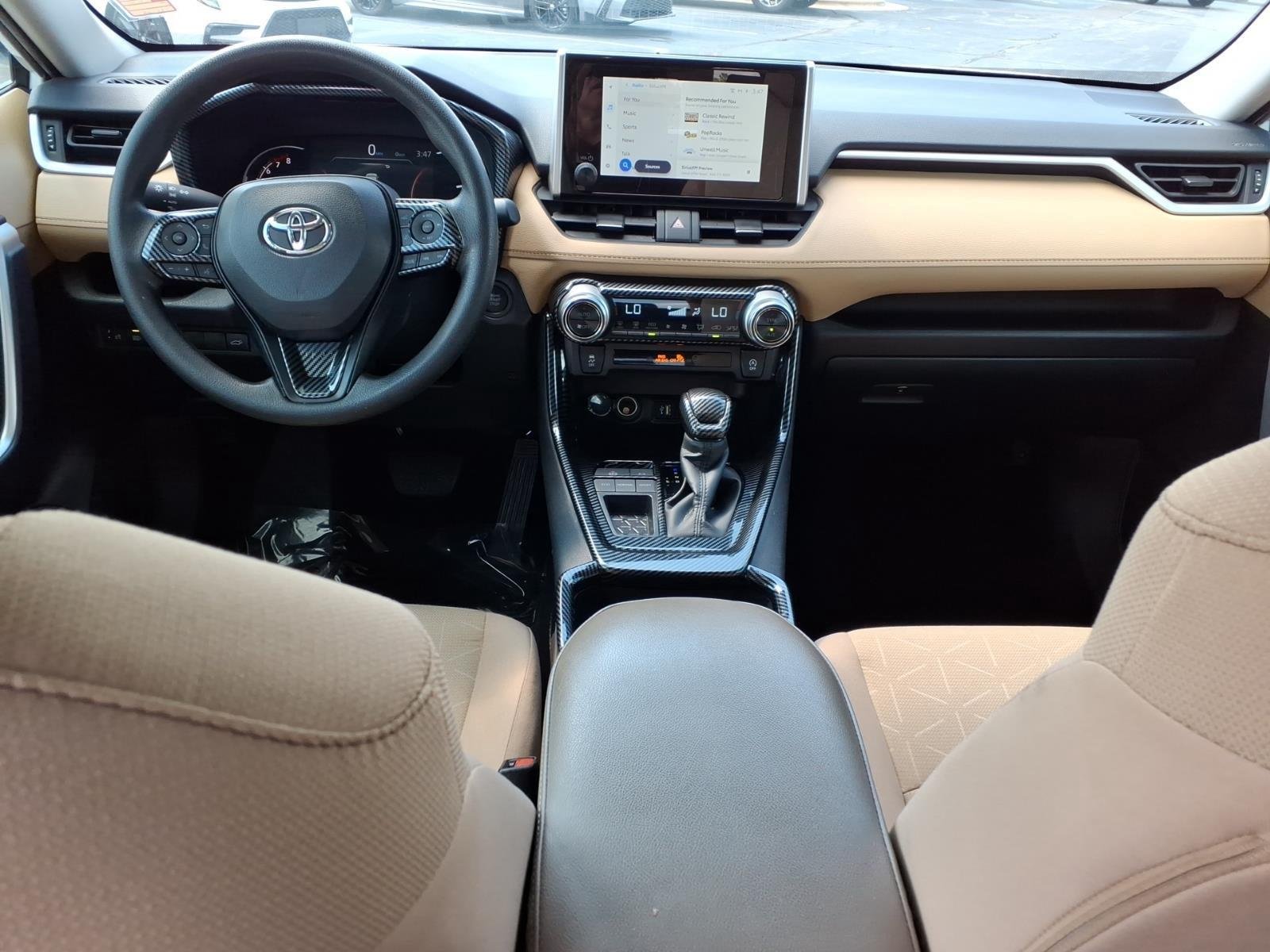 Used 2025 Ice Cap Toyota XLE image 20
