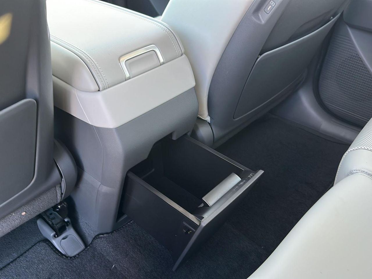New 2027 Serenity White Hyundai SEL image 30