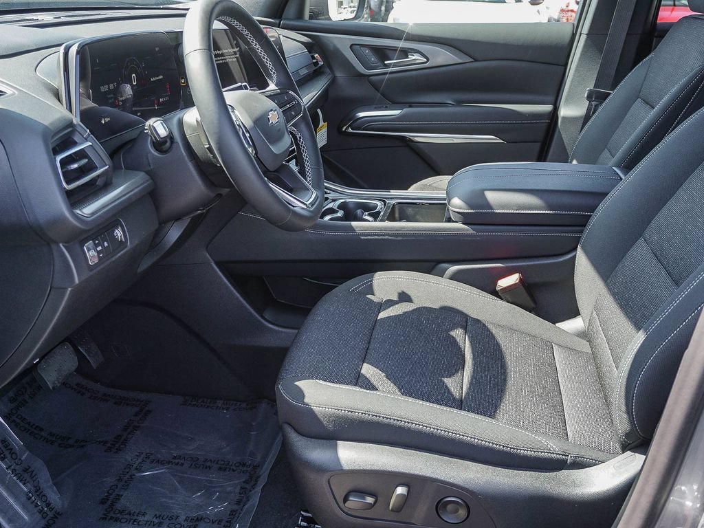 2026 Chevrolet Traverse LT - Photo 17