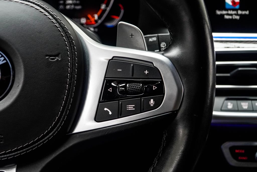 Used 2022 White BMW M50i image 30