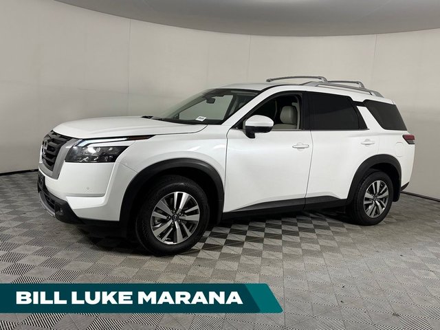 2025 Nissan Pathfinder SL