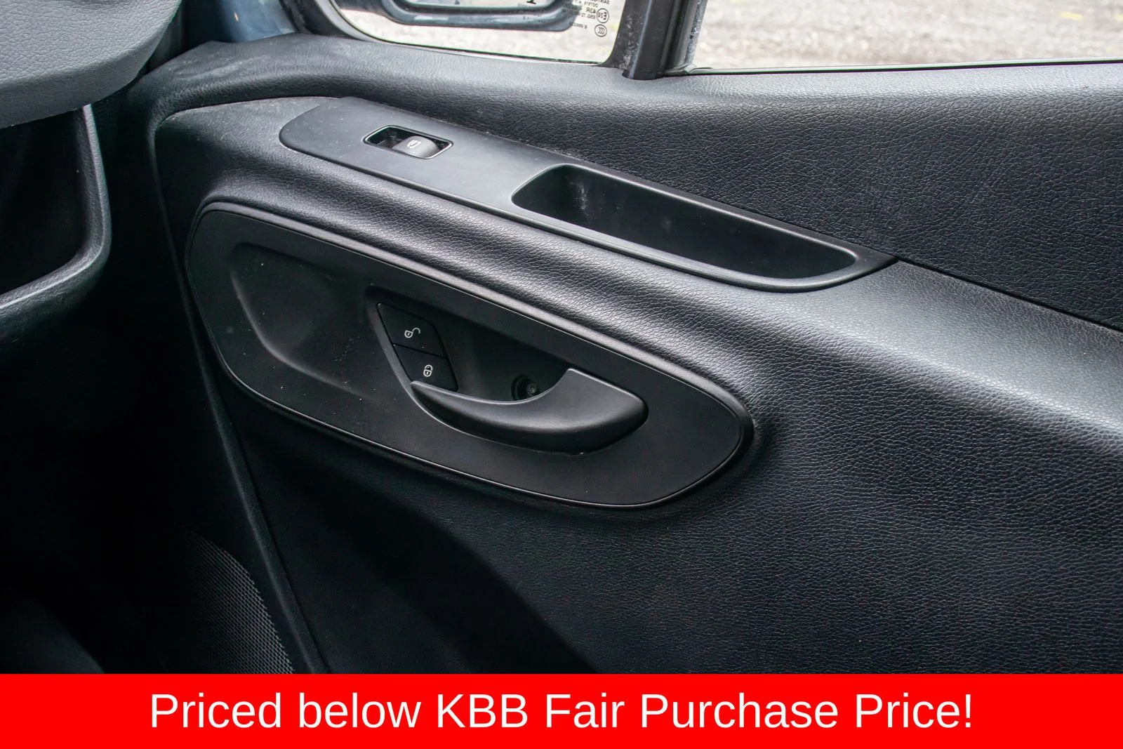 Used 2019 Blue Mercedes-Benz Cargo 170 WB image 16