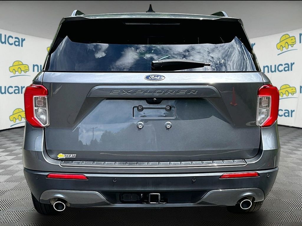 Used 2023 Gray Ford XLT image 6