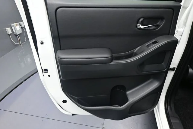 2026 Nissan Frontier SV - Photo 10