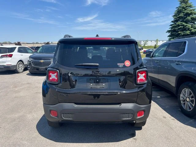 Used 2017 Black Jeep Latitude image 5