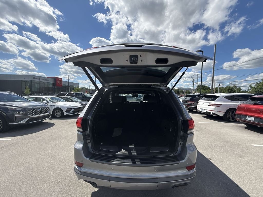 Used 2021 Silver Jeep Overland image 23