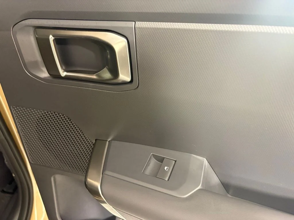 New 2027 Brown Kia X-Line S image 16