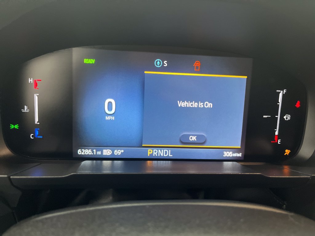 Used 2025 White Ford XLT image 17