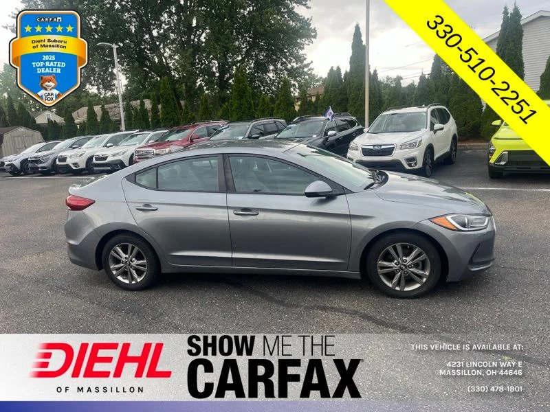 Used 2017 Gray Hyundai SE image 3
