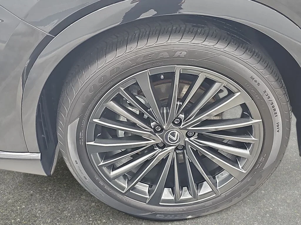 Used 2024 Black Lexus 350 Premium image 34