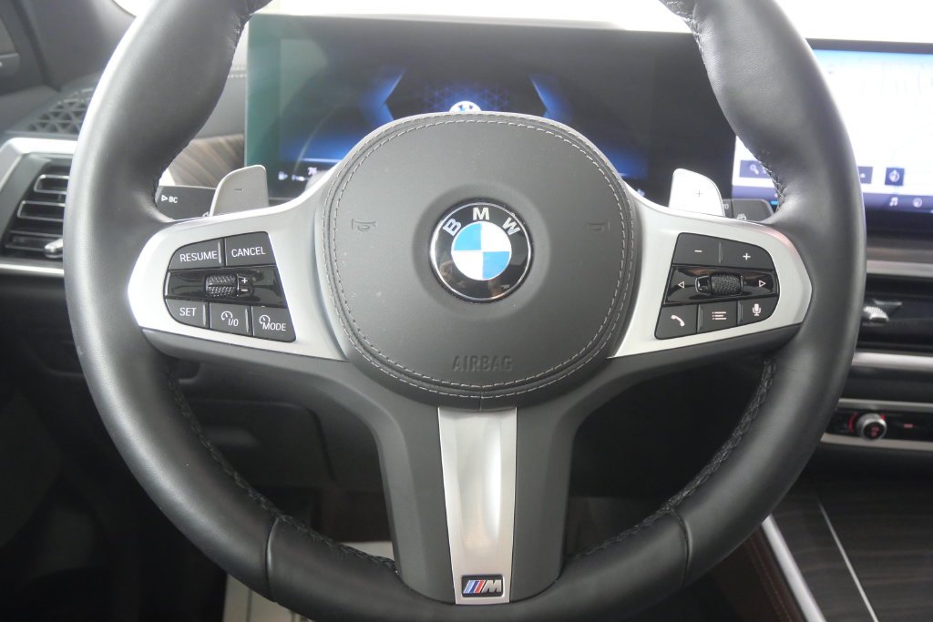 Certified Used 2026 Carbon Black Metallic BMW xDrive40i image 19