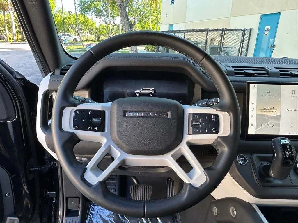 Used 2025 Black Land Rover S image 20