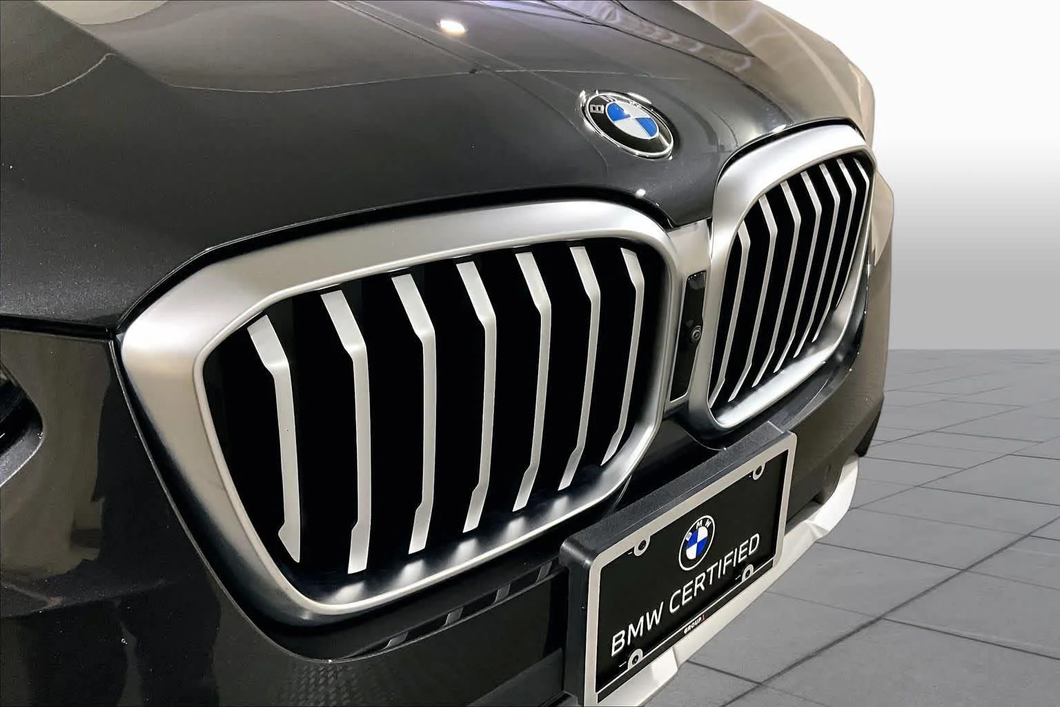 Certified Used 2024 Dark Graphite Metallic BMW xDrive30i image 31