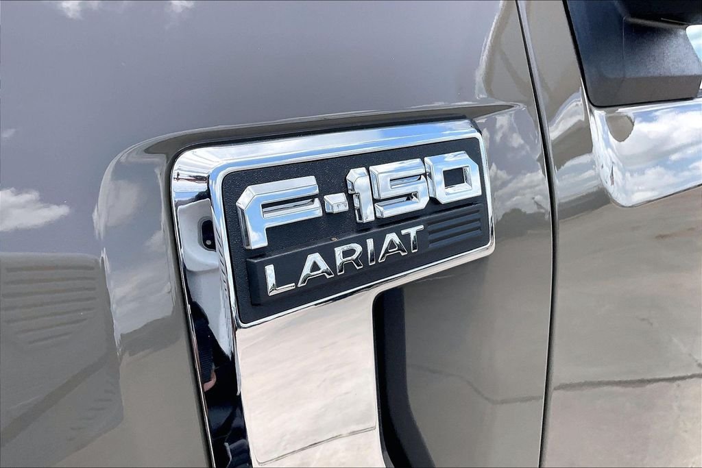 New 2026 Gray Ford Lariat image 15