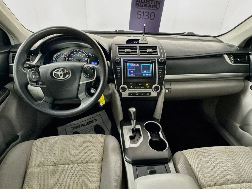 Used 2013 Gray Toyota LE image 23