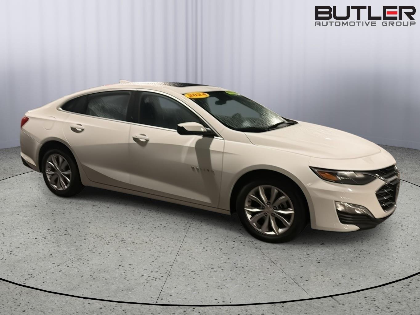Used 2024 Summit White Chevrolet LT image 6