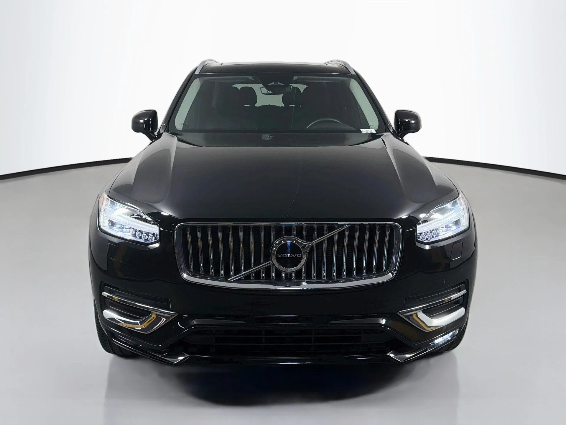 Certified Used 2024 Onyx Black Volvo Plus image 2