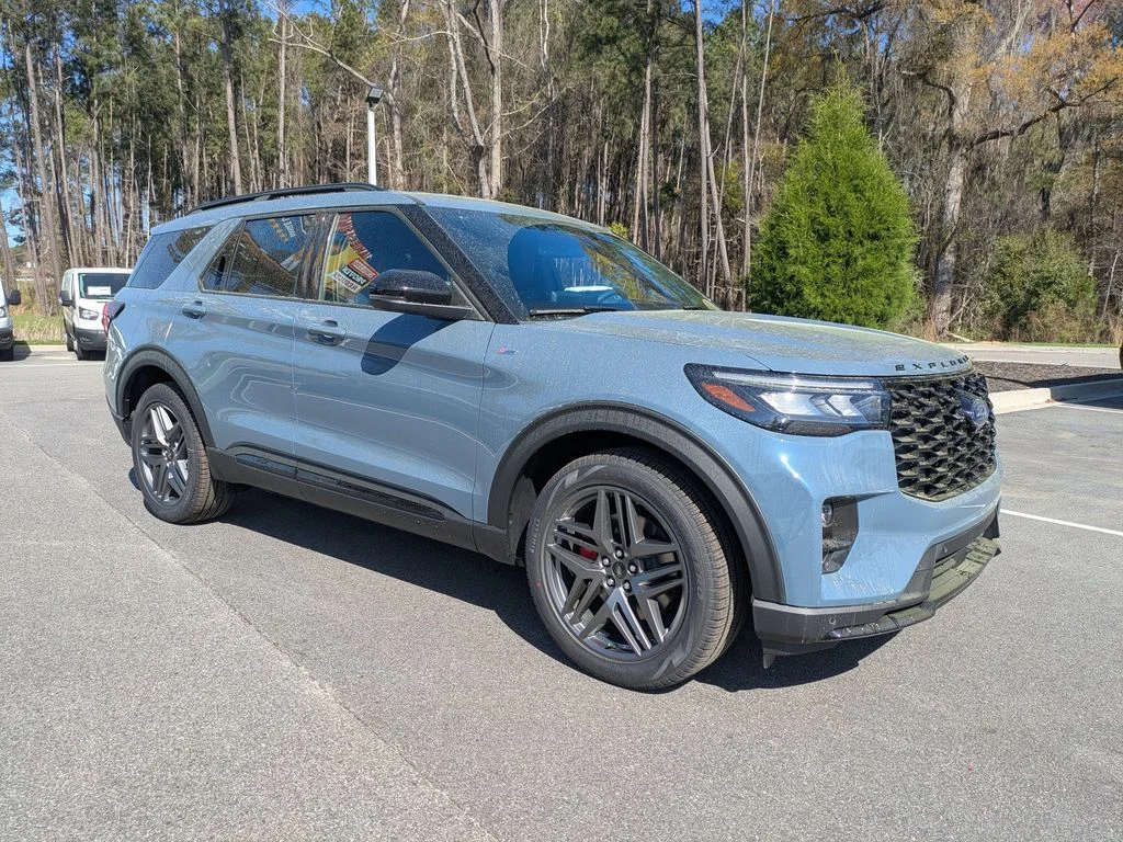 New 2026 Vapor Blue Metallic Ford ST-Line image 2
