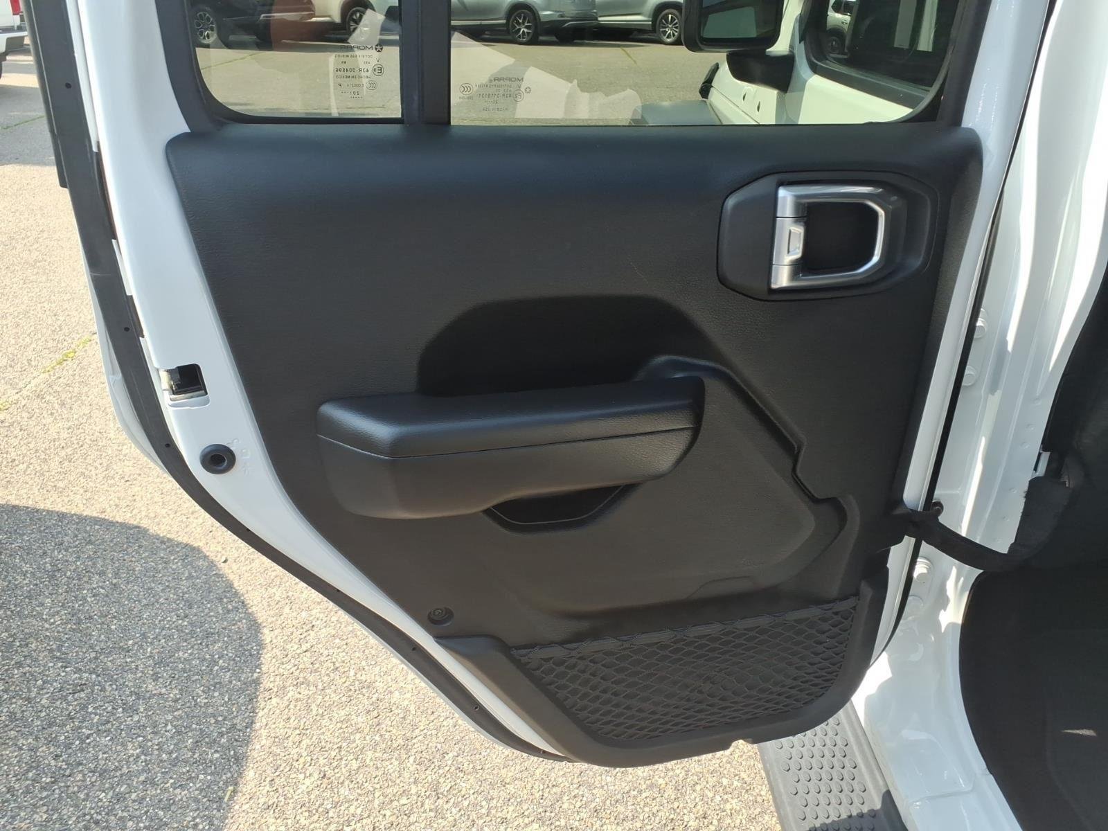 Used 2021 Bright White Clearcoat Jeep Unlimited Sport S image 18