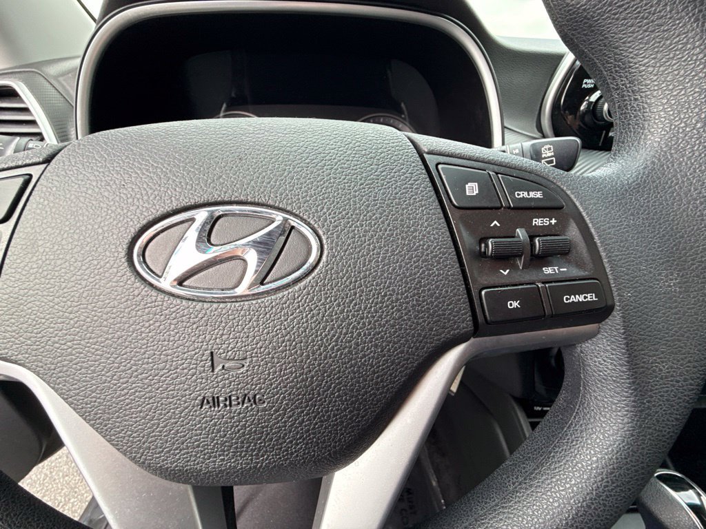 Used 2020 Blue Hyundai SE image 23