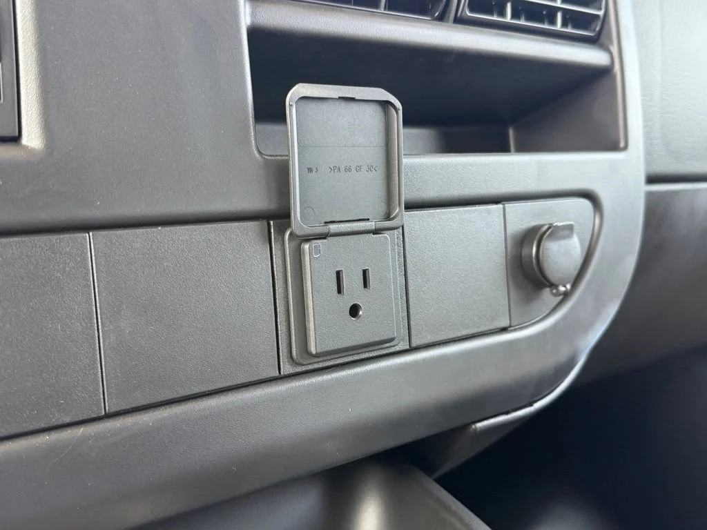 New 2026 Summit White GMC Work Van image 22