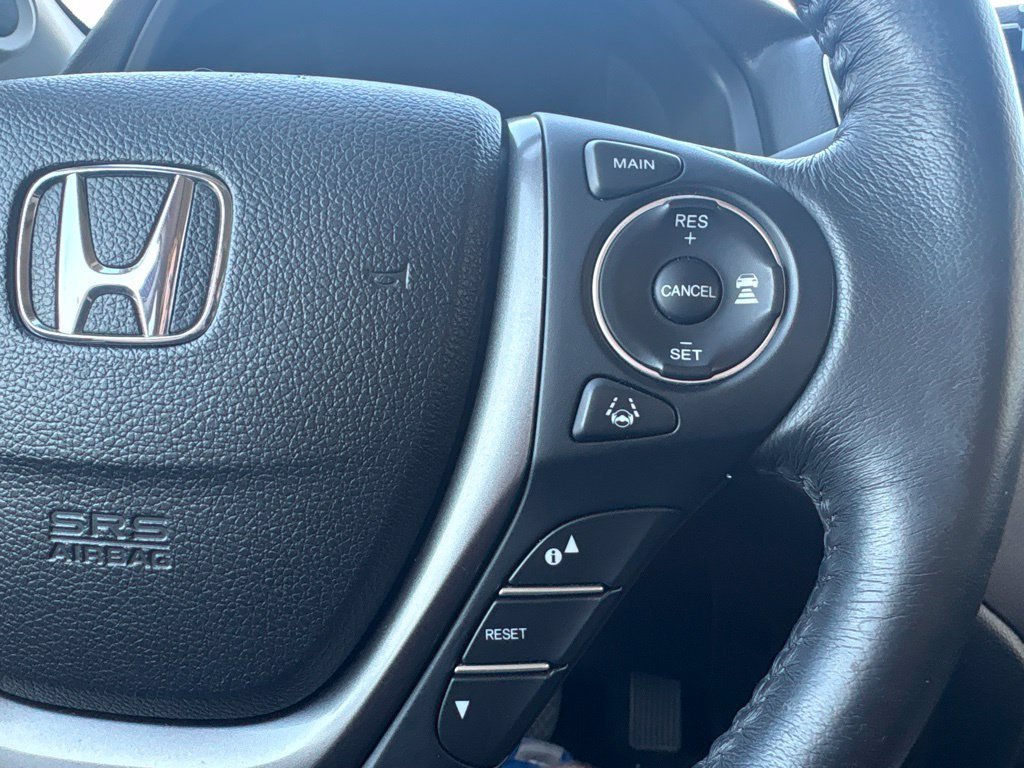 Certified Used 2023 Red Honda RTL image 17