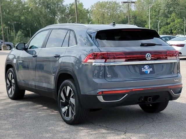 2026 Volkswagen Atlas Cross Sport SE w/Tech - Photo 6