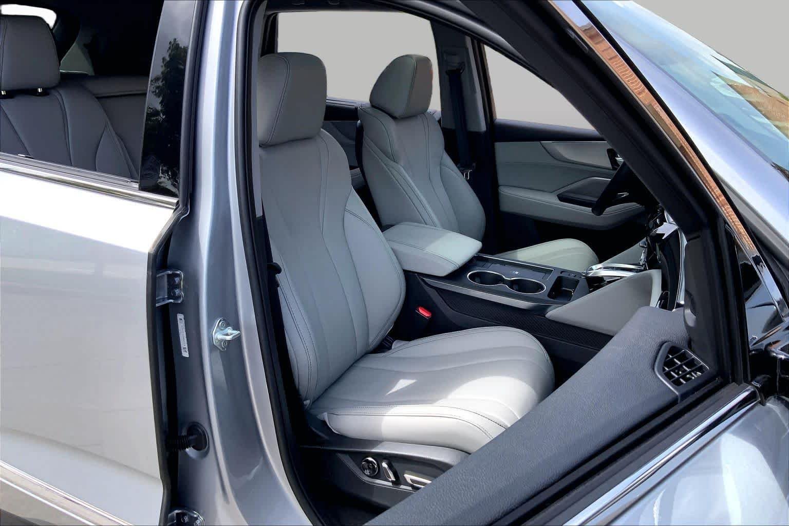 Certified Used 2026 Solar Silver Metallic Acura with Technology Package image 9