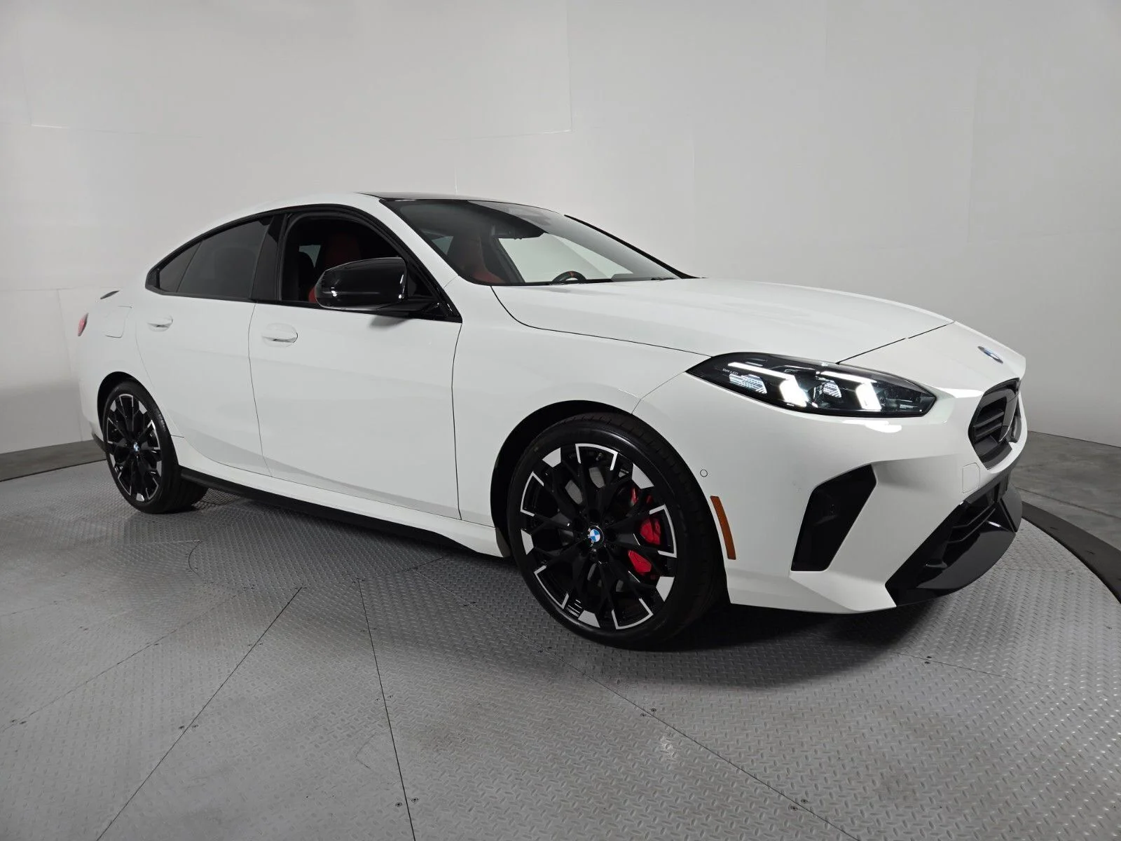 2025 BMW 2 Series M235 - Photo 16