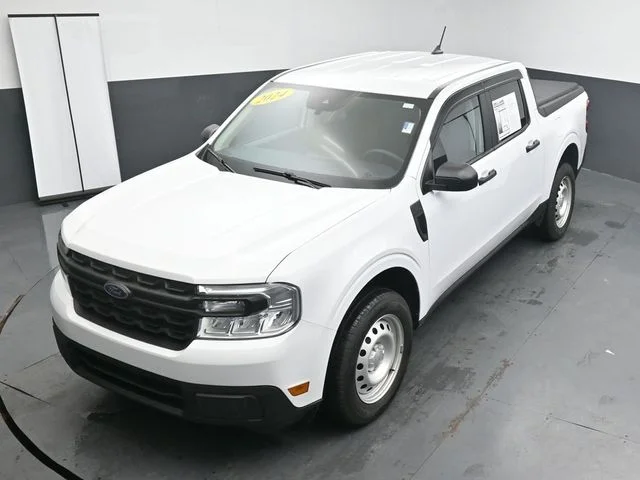 Used 2024 White Ford XL image 19