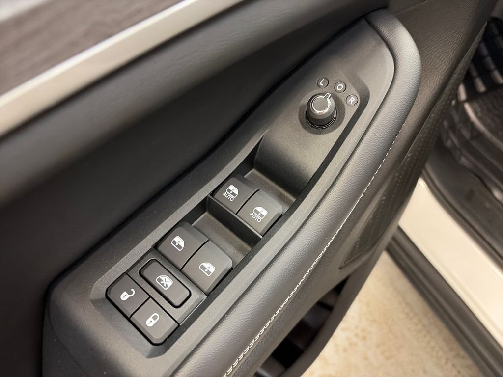 Certified Used 2023 White/off-white Jeep Limited image 16