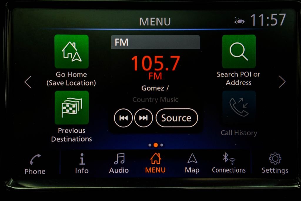 Used 2023 White Nissan SR image 34