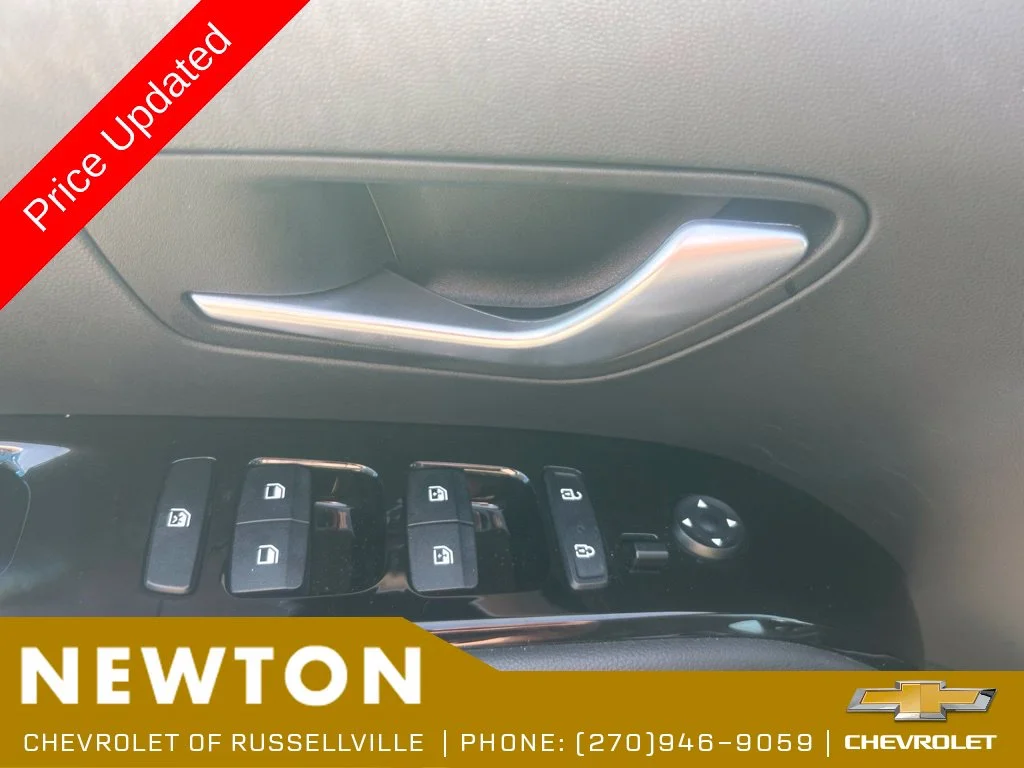 Used 2024 Shimmering Silver Hyundai Limited image 9