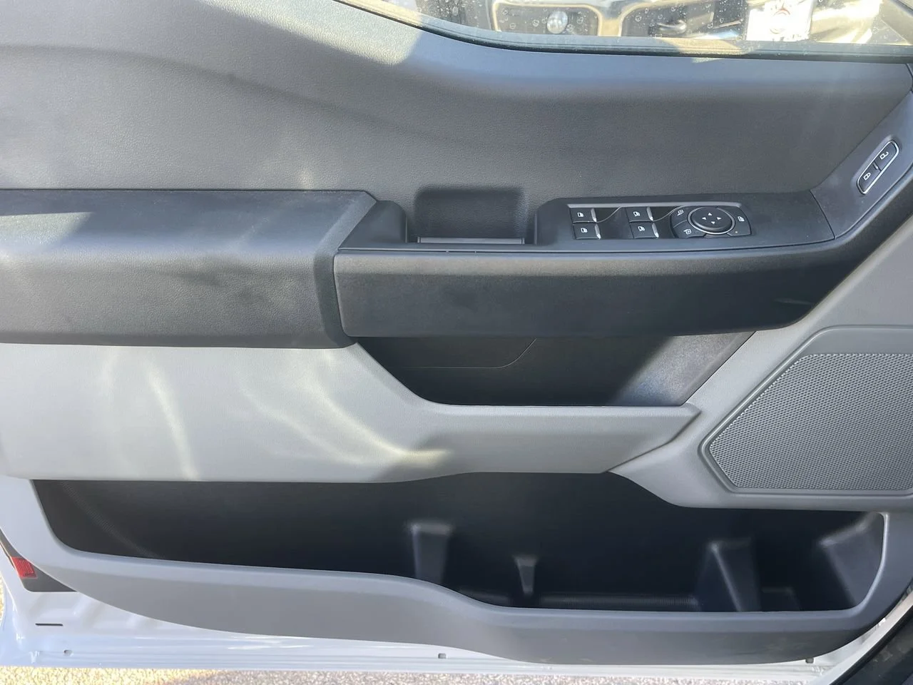 New 2026 Oxford White Ford XL image 20