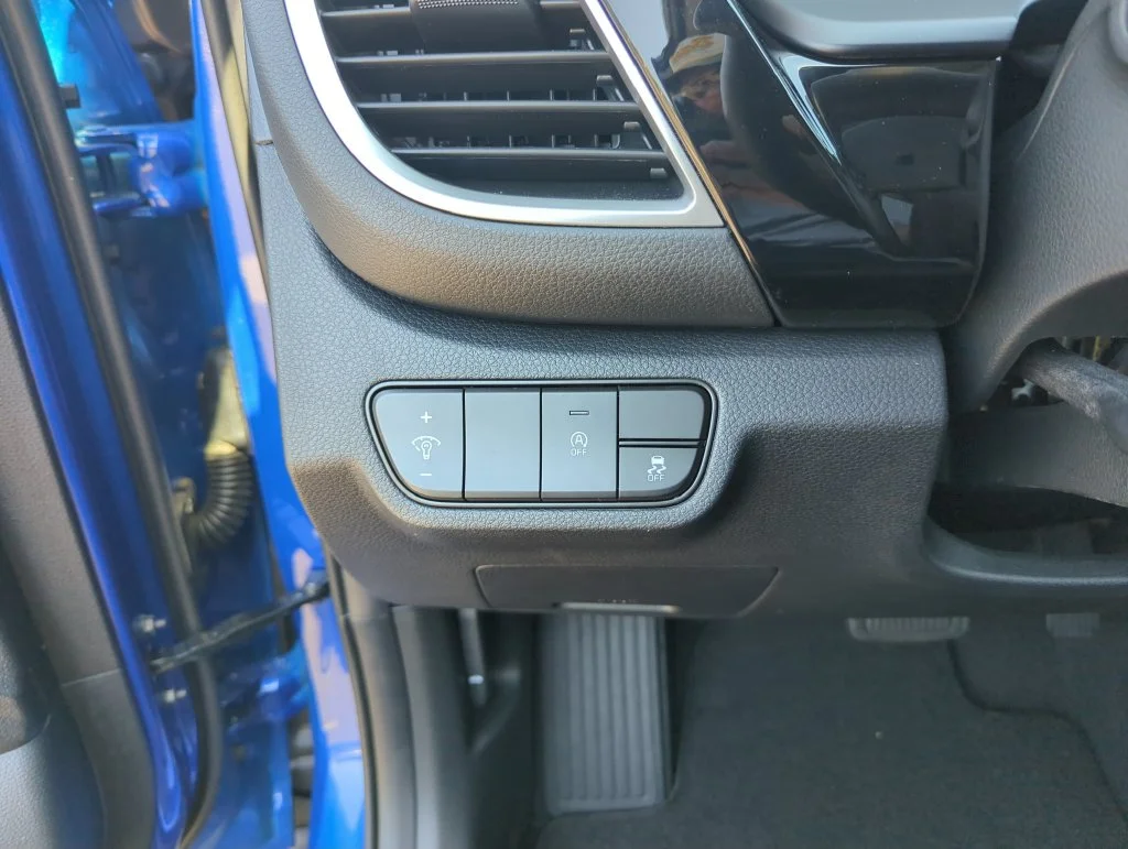 Used 2025 Blue Kia S image 20