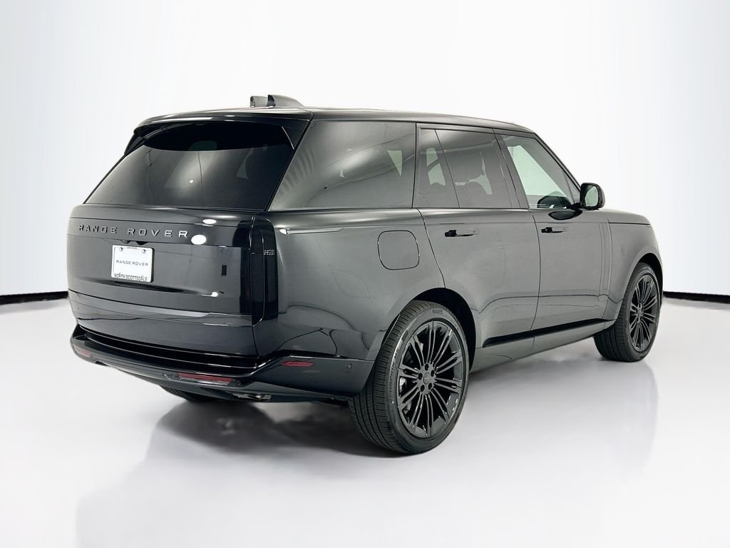 New 2026 Santorini Black Land Rover SE image 5