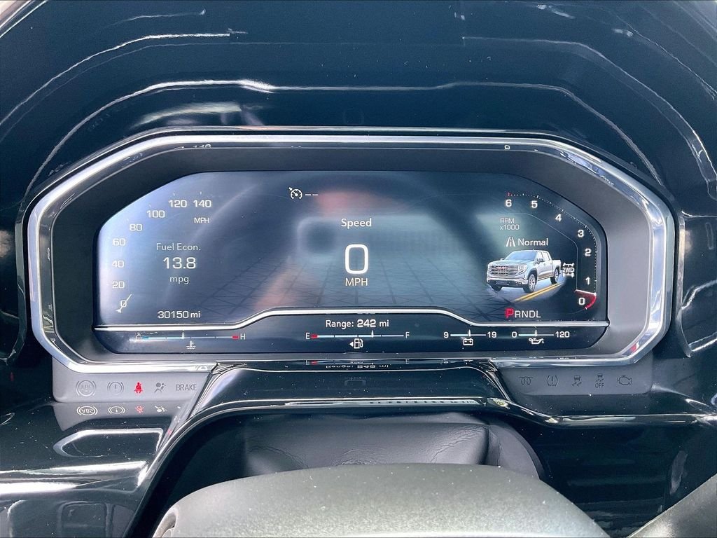 Used 2025 Summit White GMC Elevation image 23