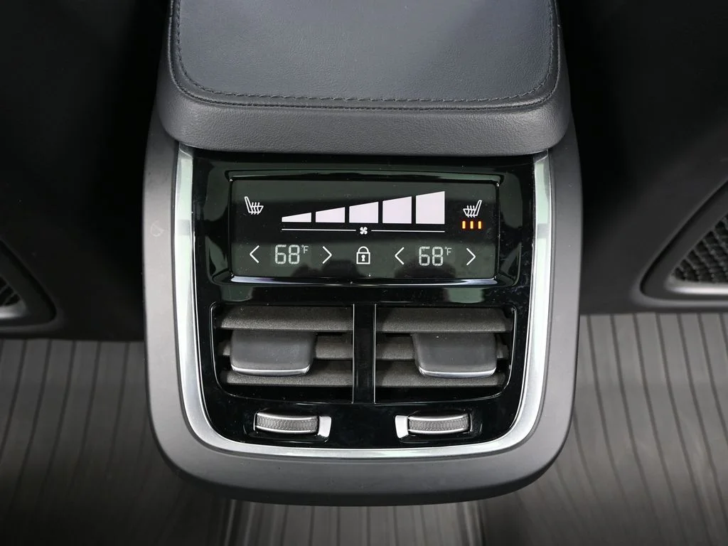 2024 Volvo XC90 Plus - Photo 44