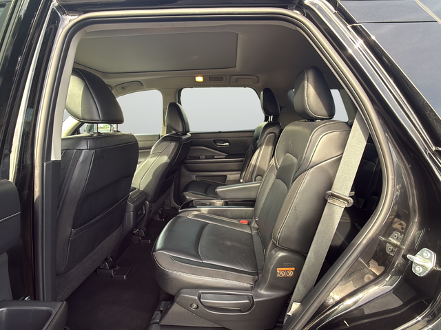 Used 2023 Black Nissan SL image 26
