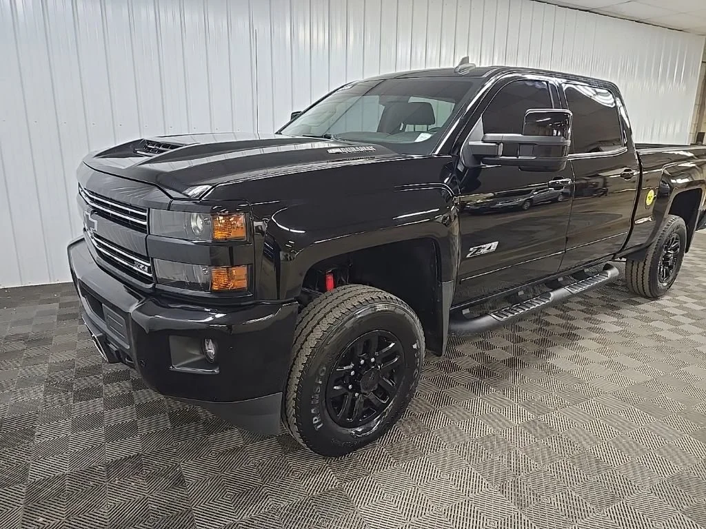 Used 2019 Black Chevrolet LTZ image 8