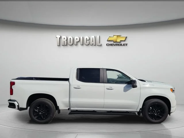 New 2026 Summit White Chevrolet RST image 6