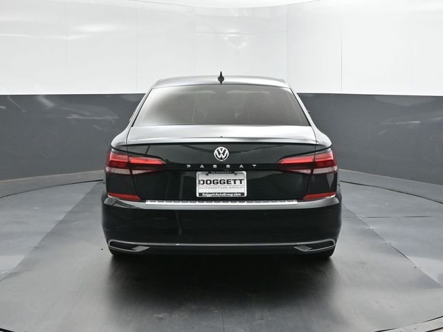 Used 2022 Green Volkswagen 2.0T Limited Edition image 5