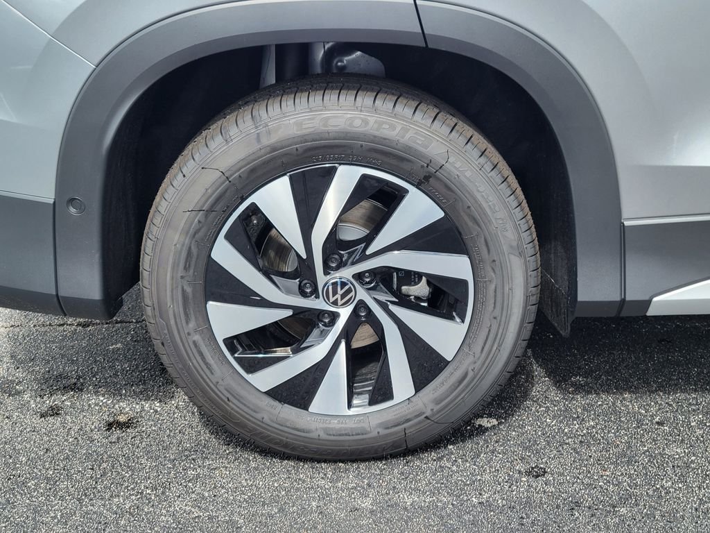 New 2026 Silver Volkswagen 2.0T S image 5