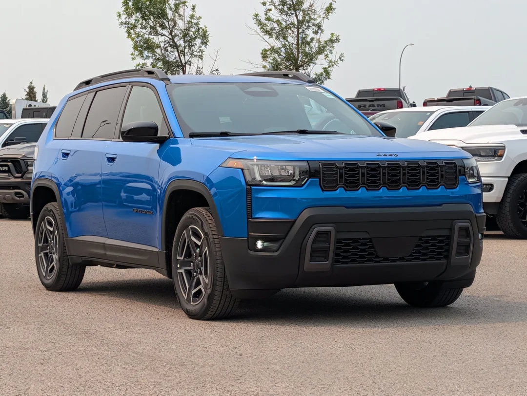 New 2026 Blue Jeep Laredo - - 4x4 - 1.6L Turbo Hybrid - Uconnect 5 w/ 12.3 Screen & More! image 2