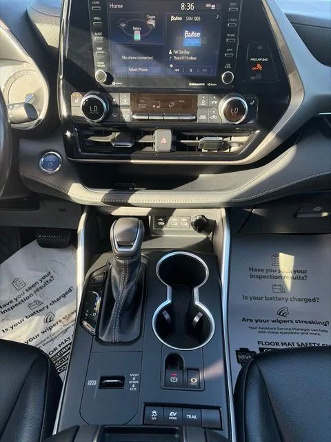 Used 2022 Gray Toyota XLE image 19